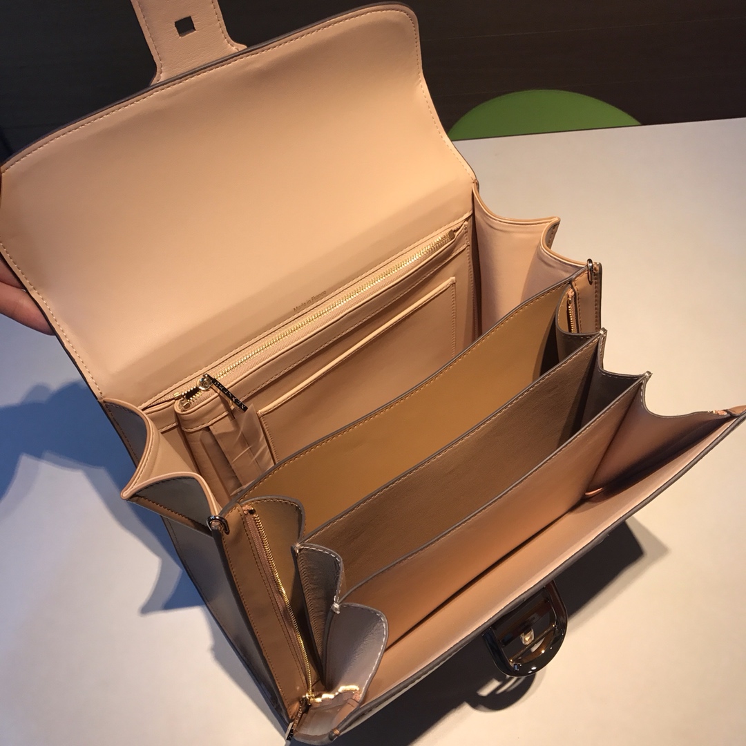 델보 브리앙 매직 박스백